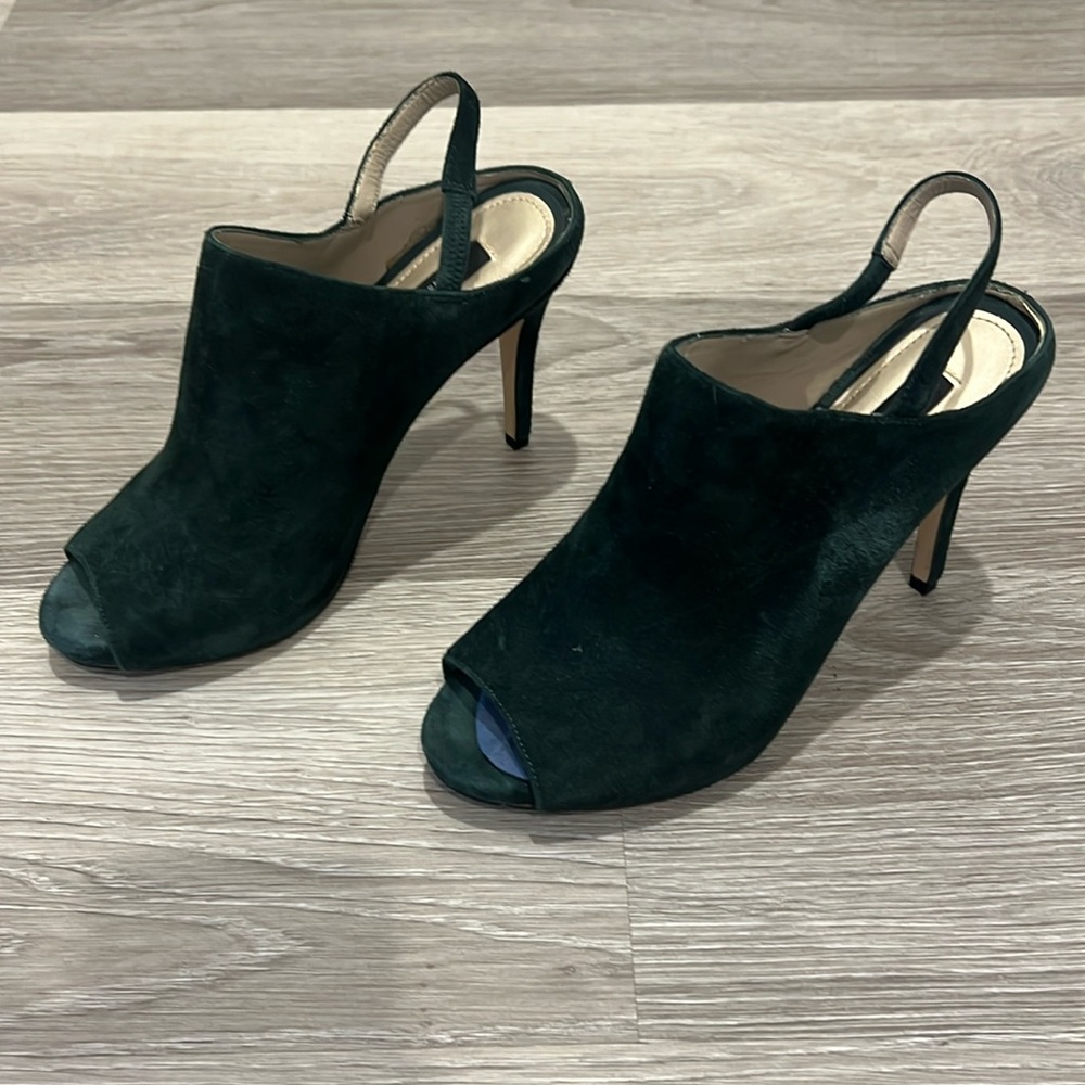 Beautiful Like New WHBM Pumps size 8M